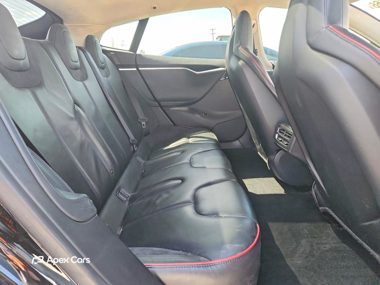 Tesla Model S 2013