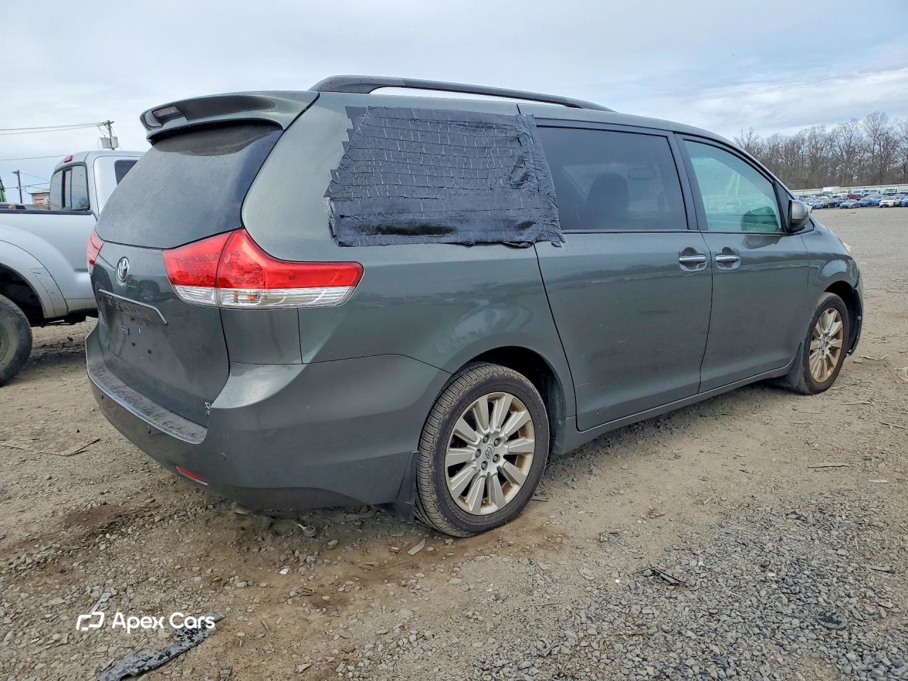 Toyota Sienna 2013