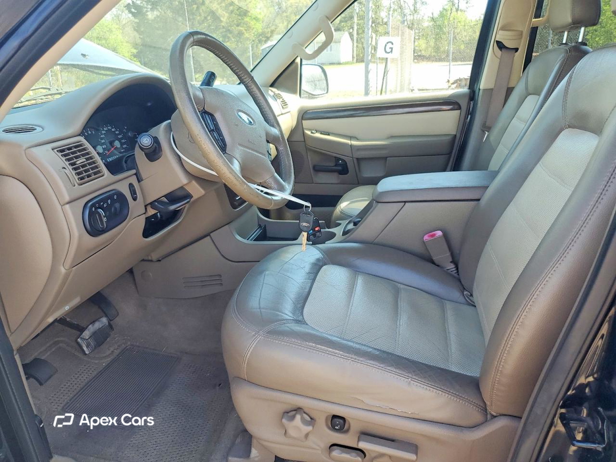 Ford Explorer 2004