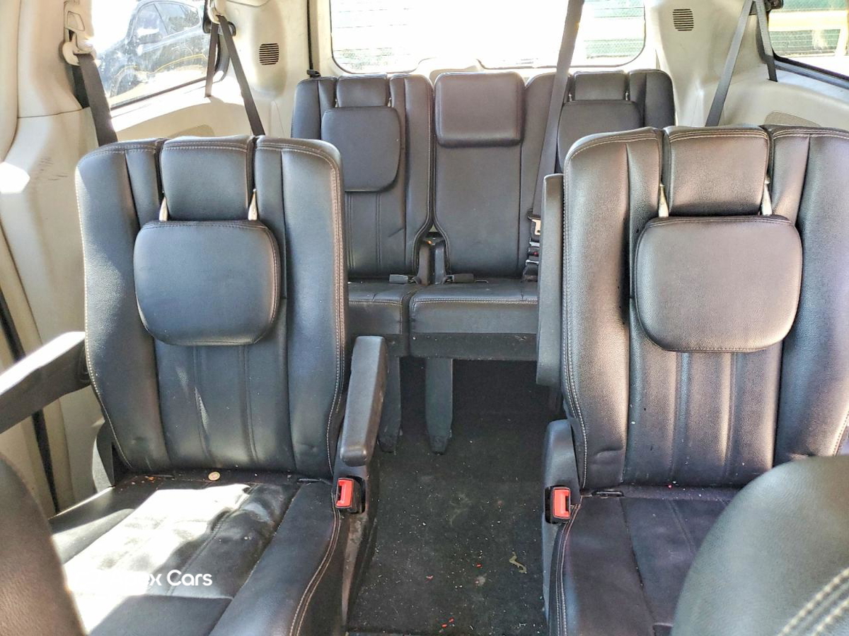 Chrysler Voyager 2016
