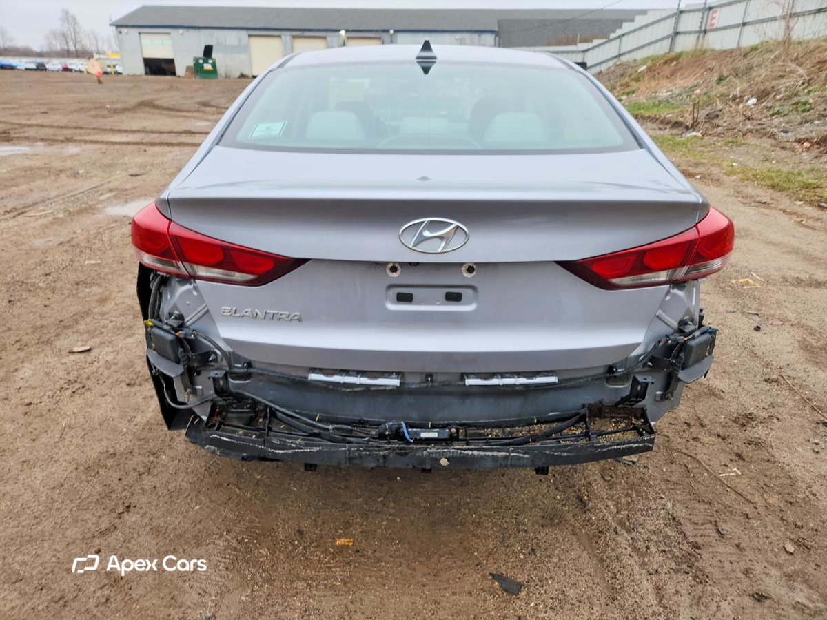 Hyundai Elantra 2017