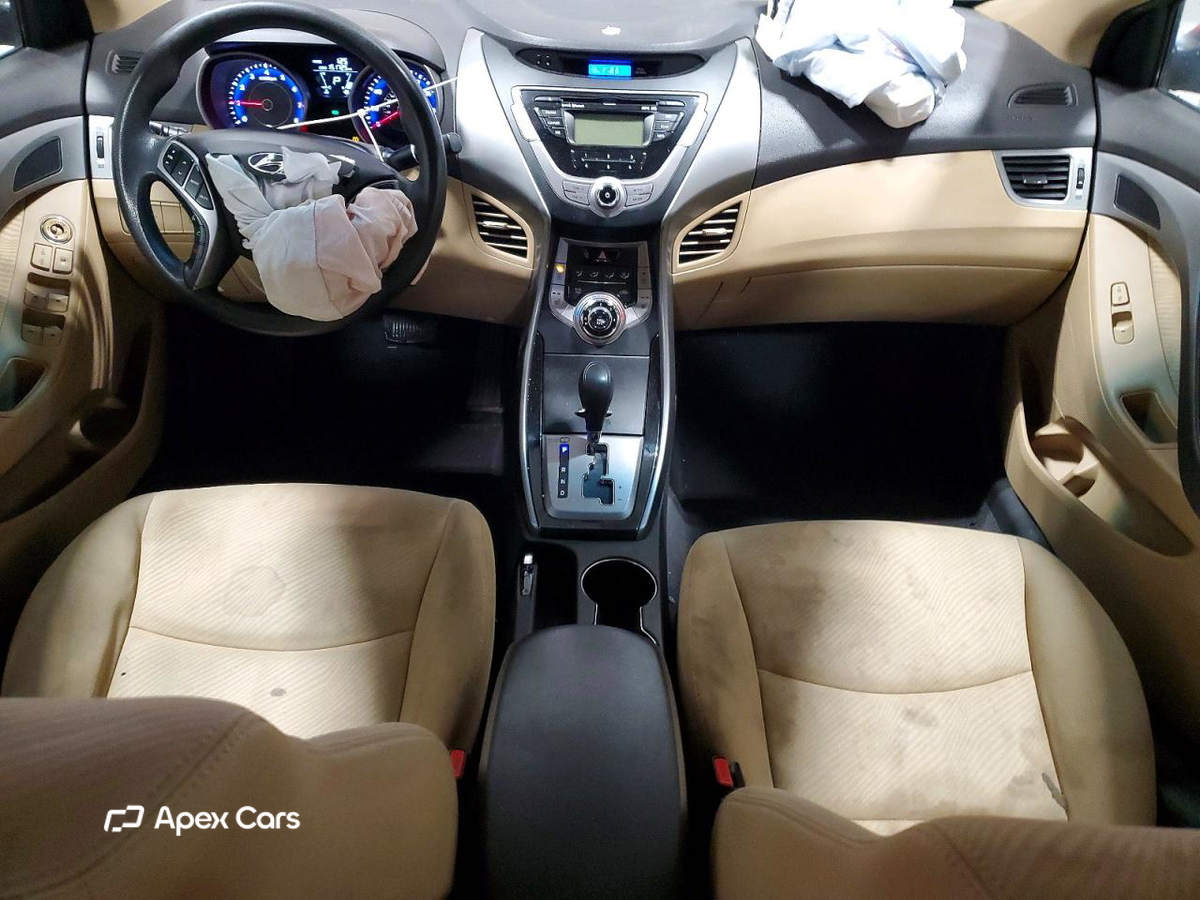 Hyundai Elantra 2013