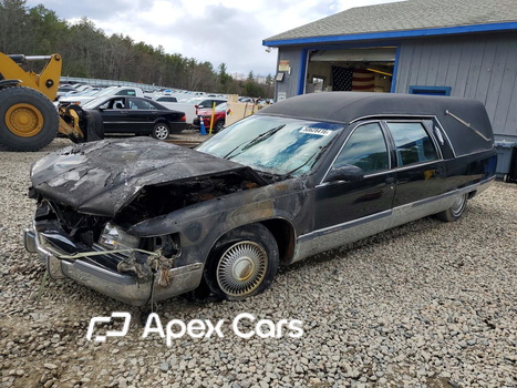 Cadillac  1996 - Image 1 of 12