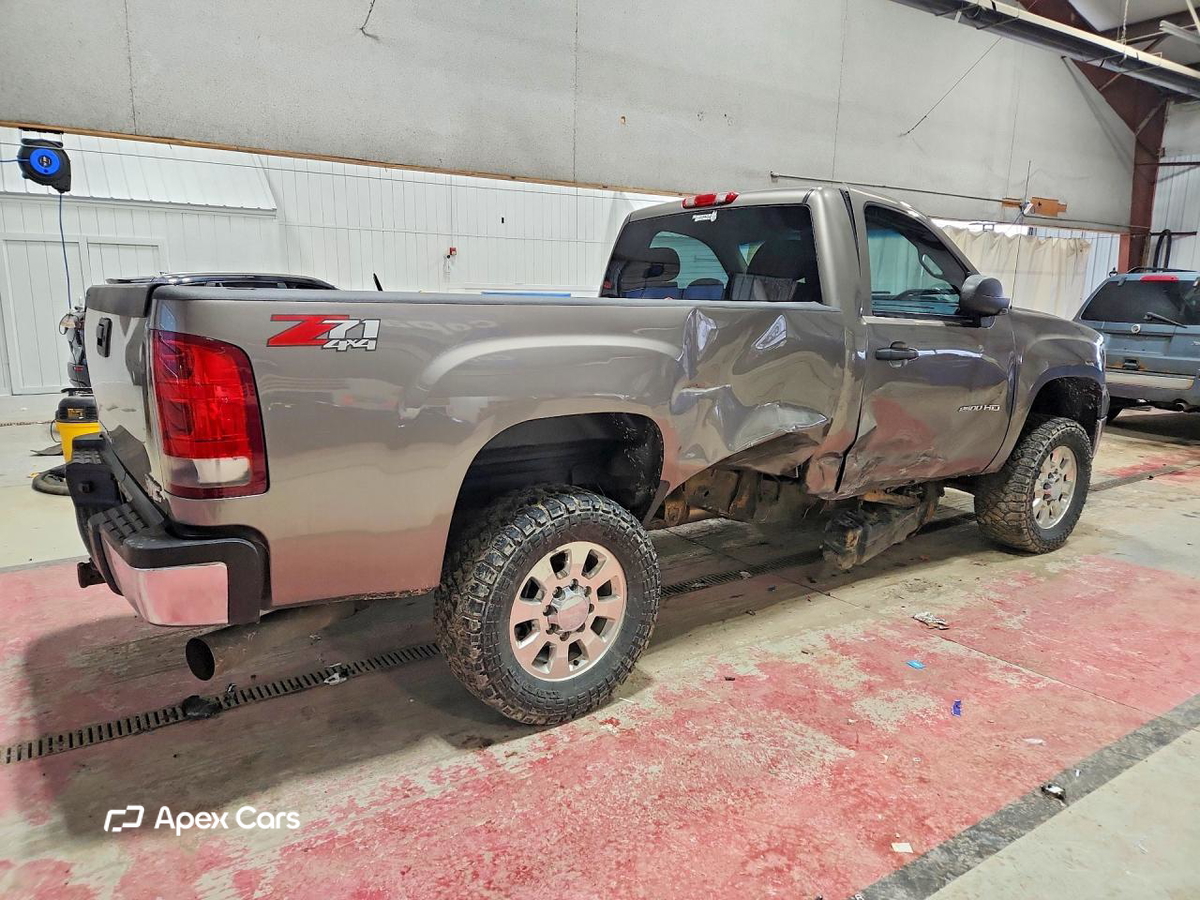 GMC Sierra 2013