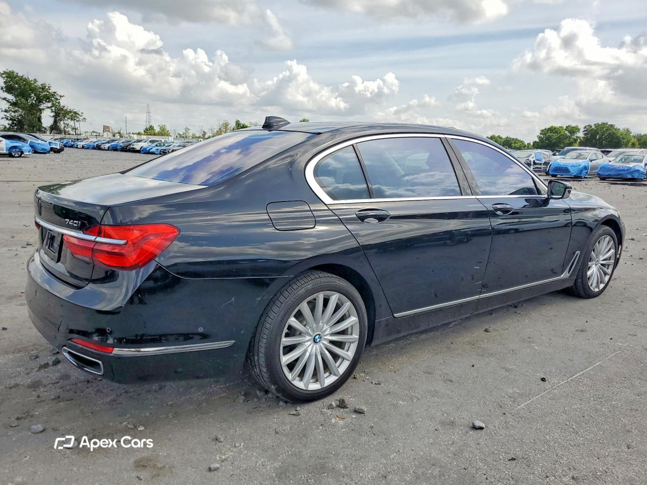 BMW Series 7 2016