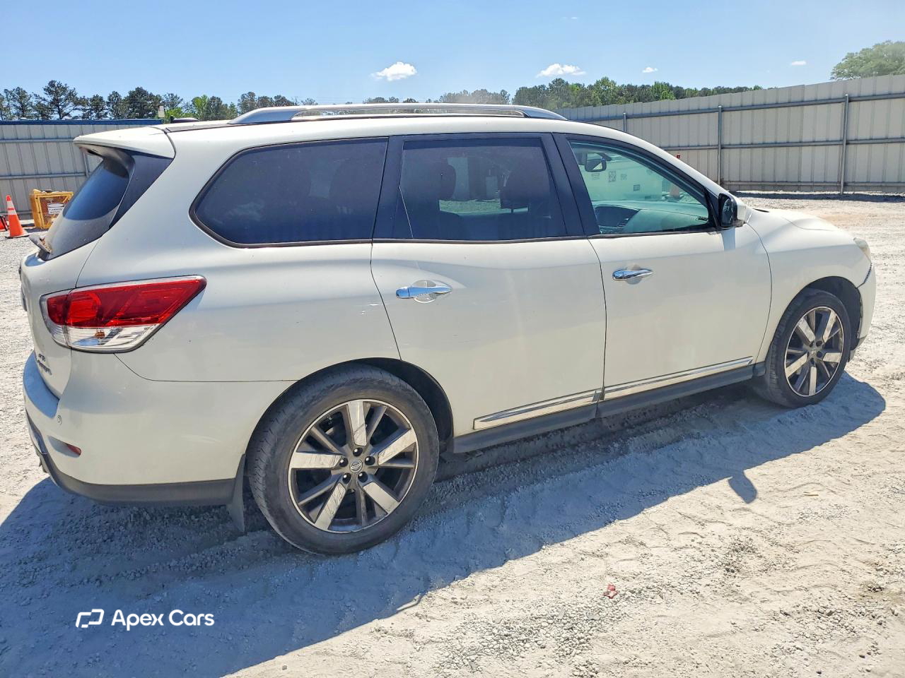 Nissan Pathfinder 2016