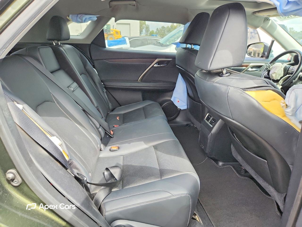 Lexus RX 2021