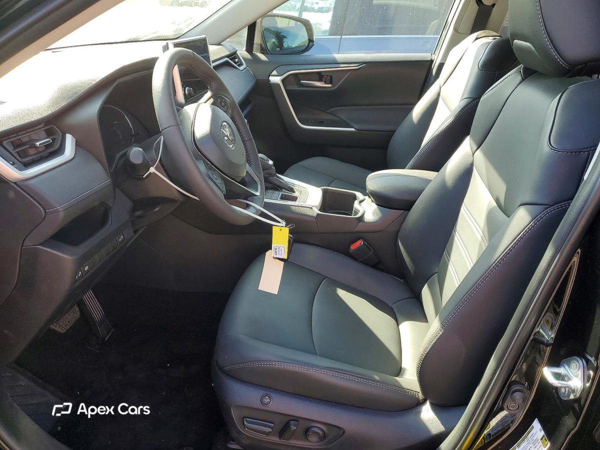 Toyota RAV 4 2025