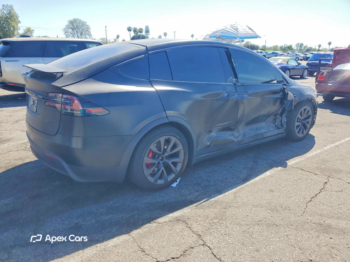 Tesla Model X 2025