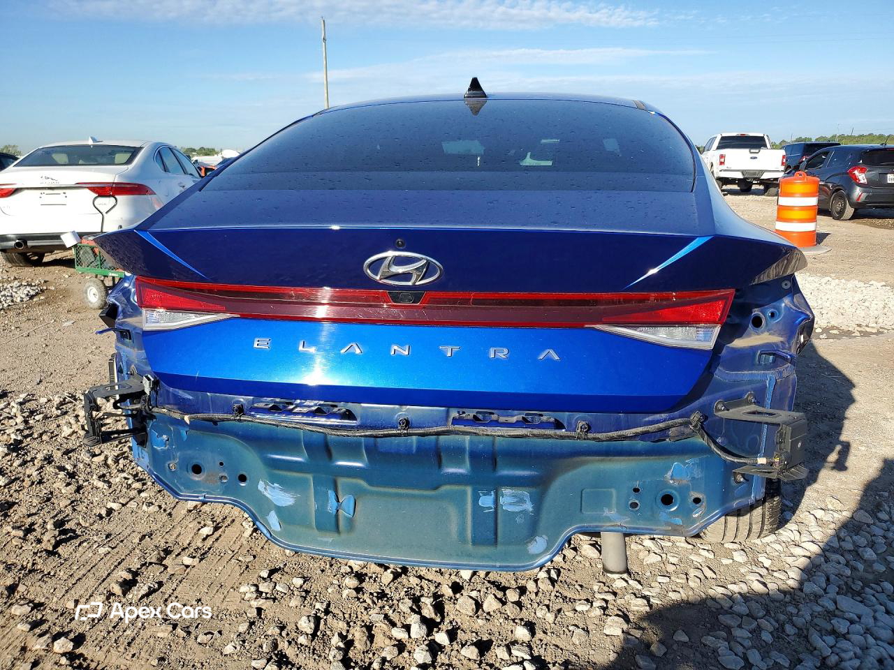 Hyundai Elantra 2023