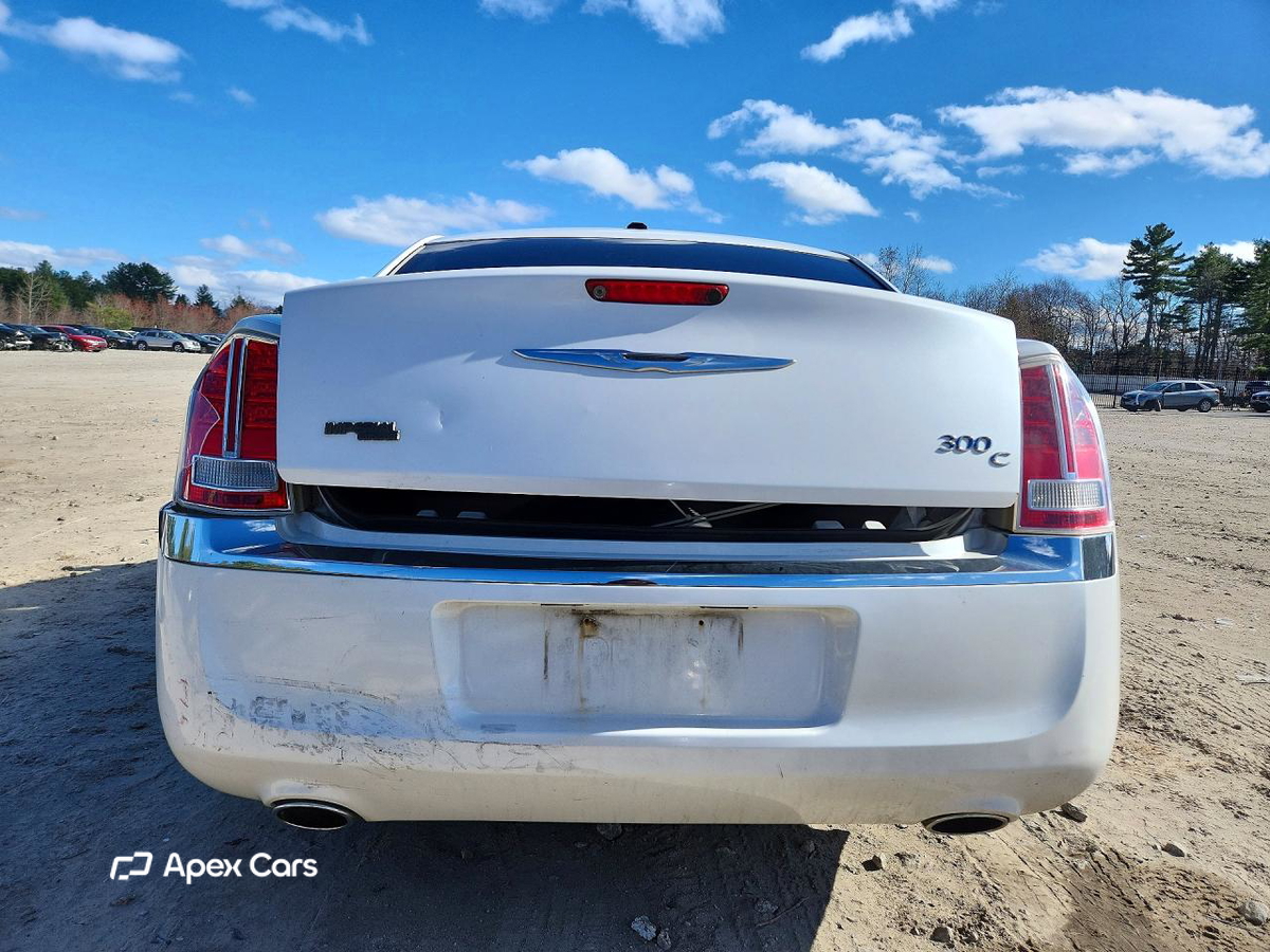 Chrysler 300 2011
