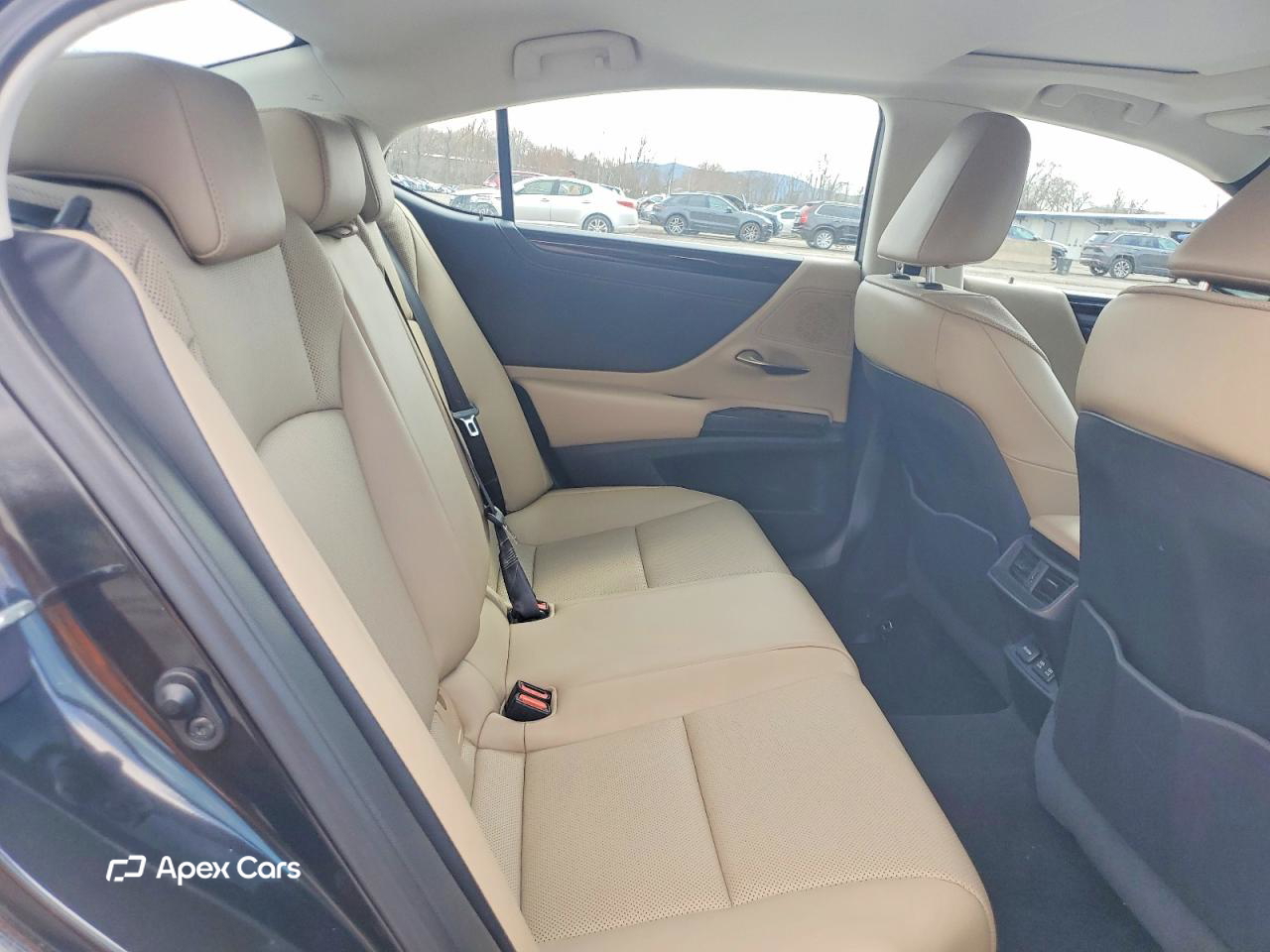 Lexus ES 2020