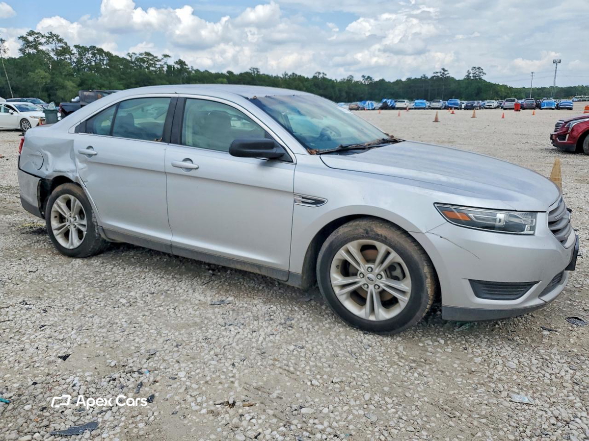 Ford Taurus 2016