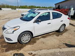 Nissan Versa 2015