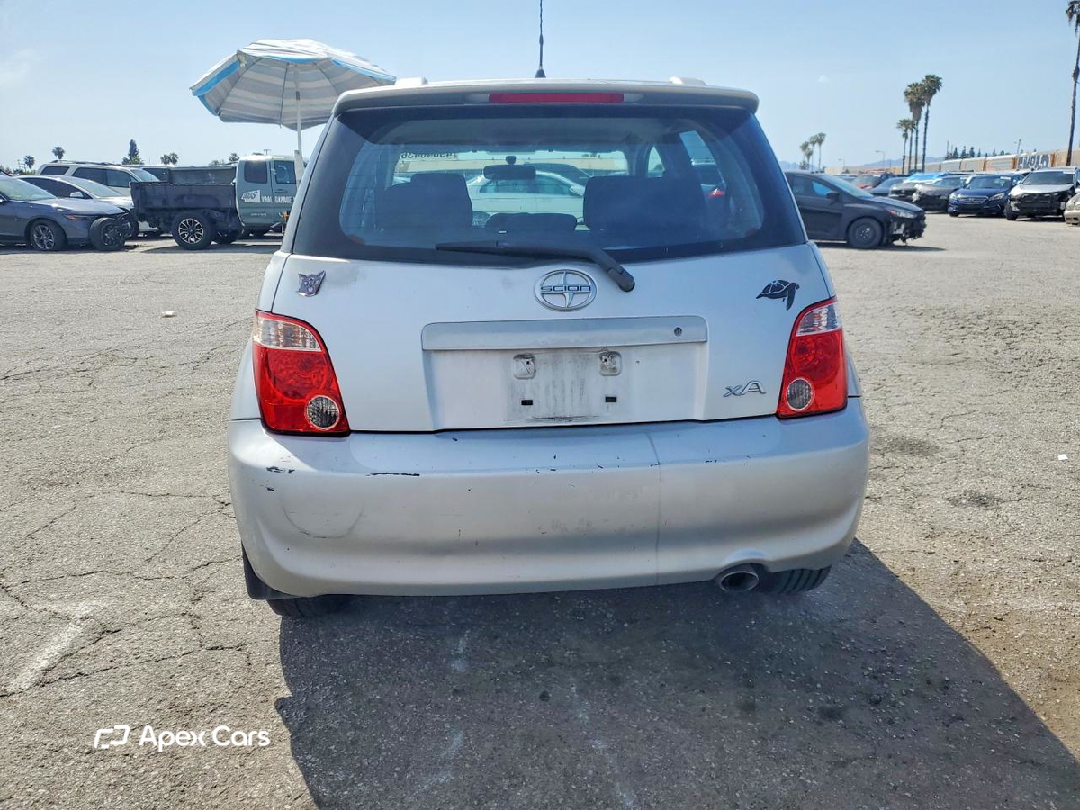 Scion xA 2006