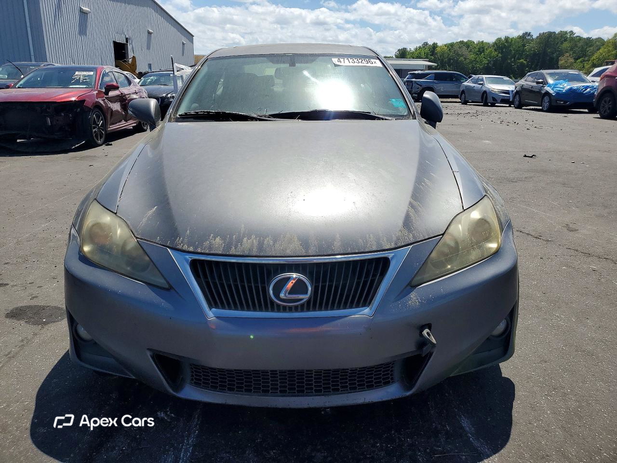 Lexus IS 2012