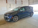 Chrysler Pacifica 2017