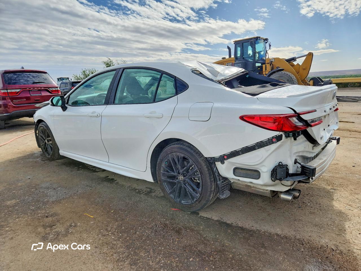 Toyota Camry 2025