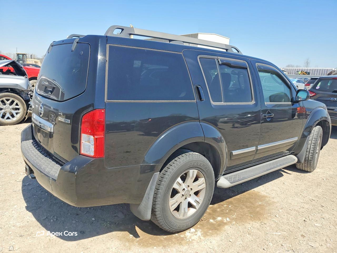 Nissan Pathfinder 2012