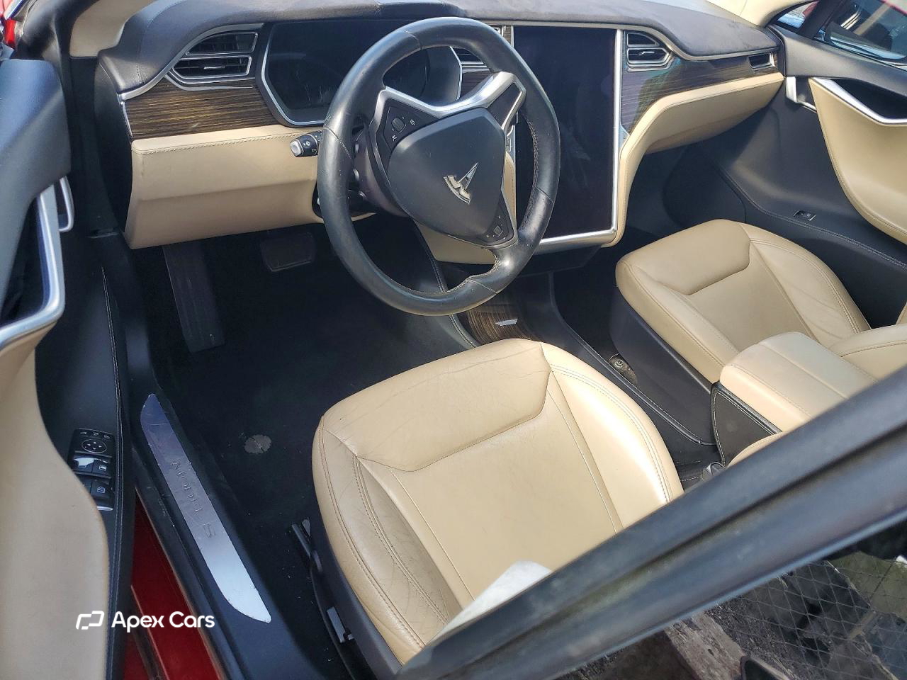 Tesla Model S 2015