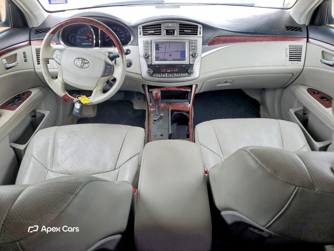 Toyota Avalon 2011