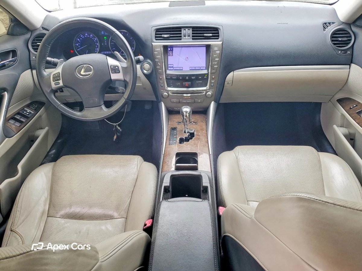 Lexus IS 2013