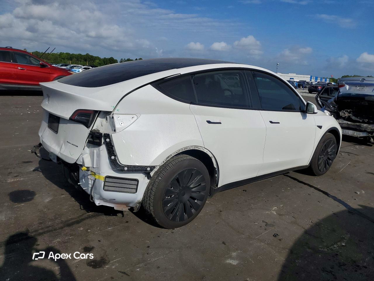 Tesla Model Y 2022