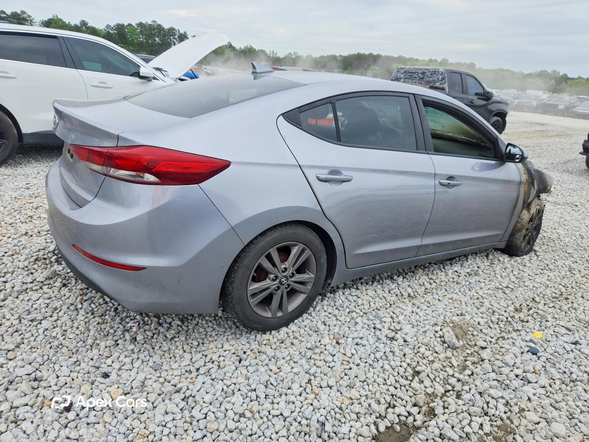 Hyundai Elantra 2017