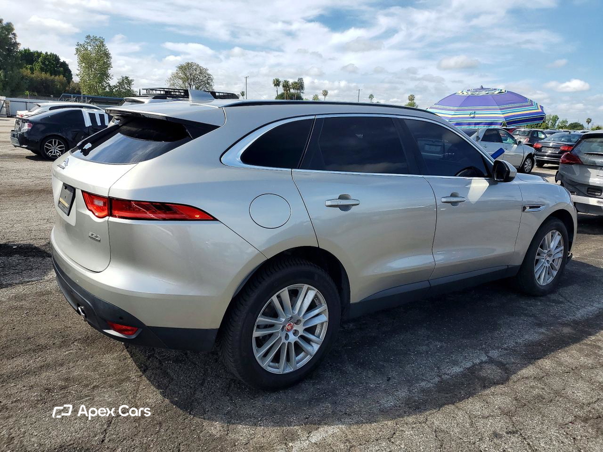 Jaguar F-Pace 2017