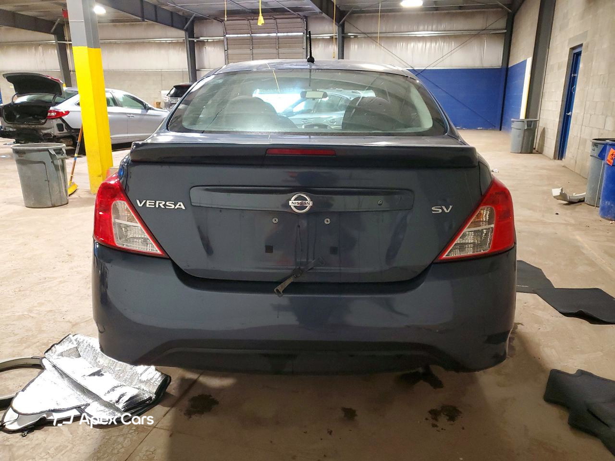 Nissan Versa 2017