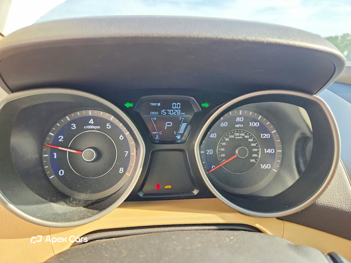 Hyundai Elantra 2013