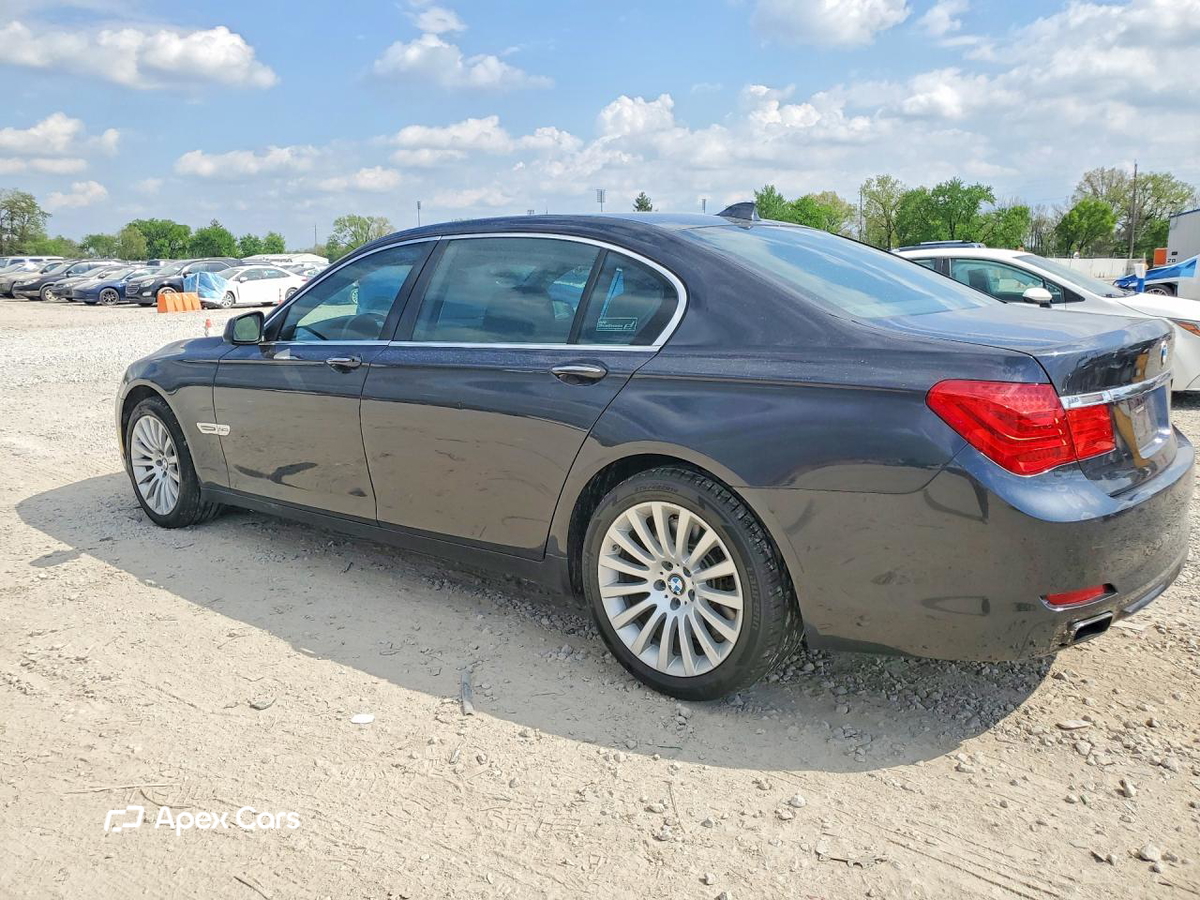 BMW Series 7 2011