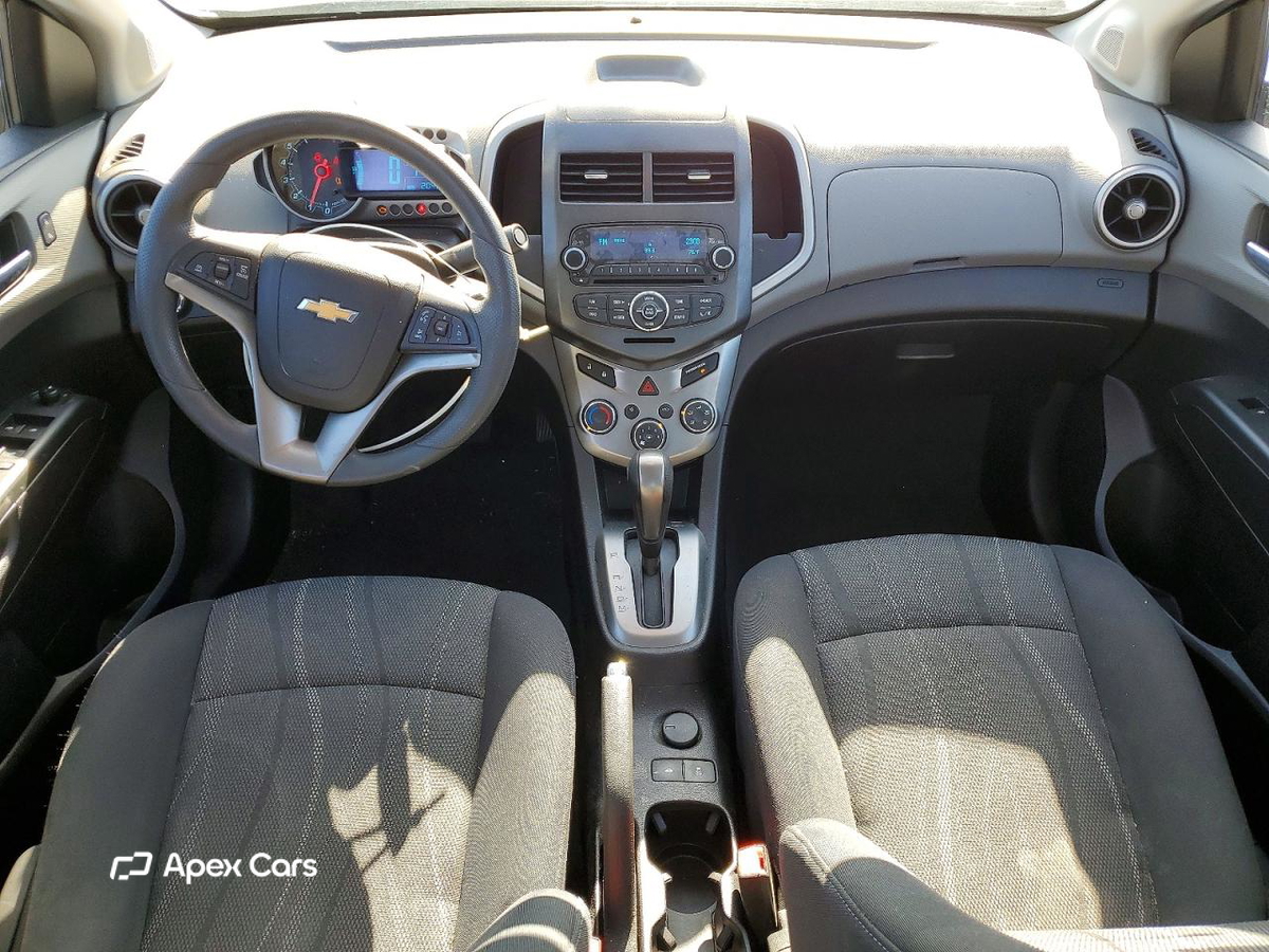 Chevrolet Sonic 2015