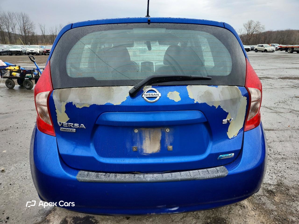 Nissan Versa 2015