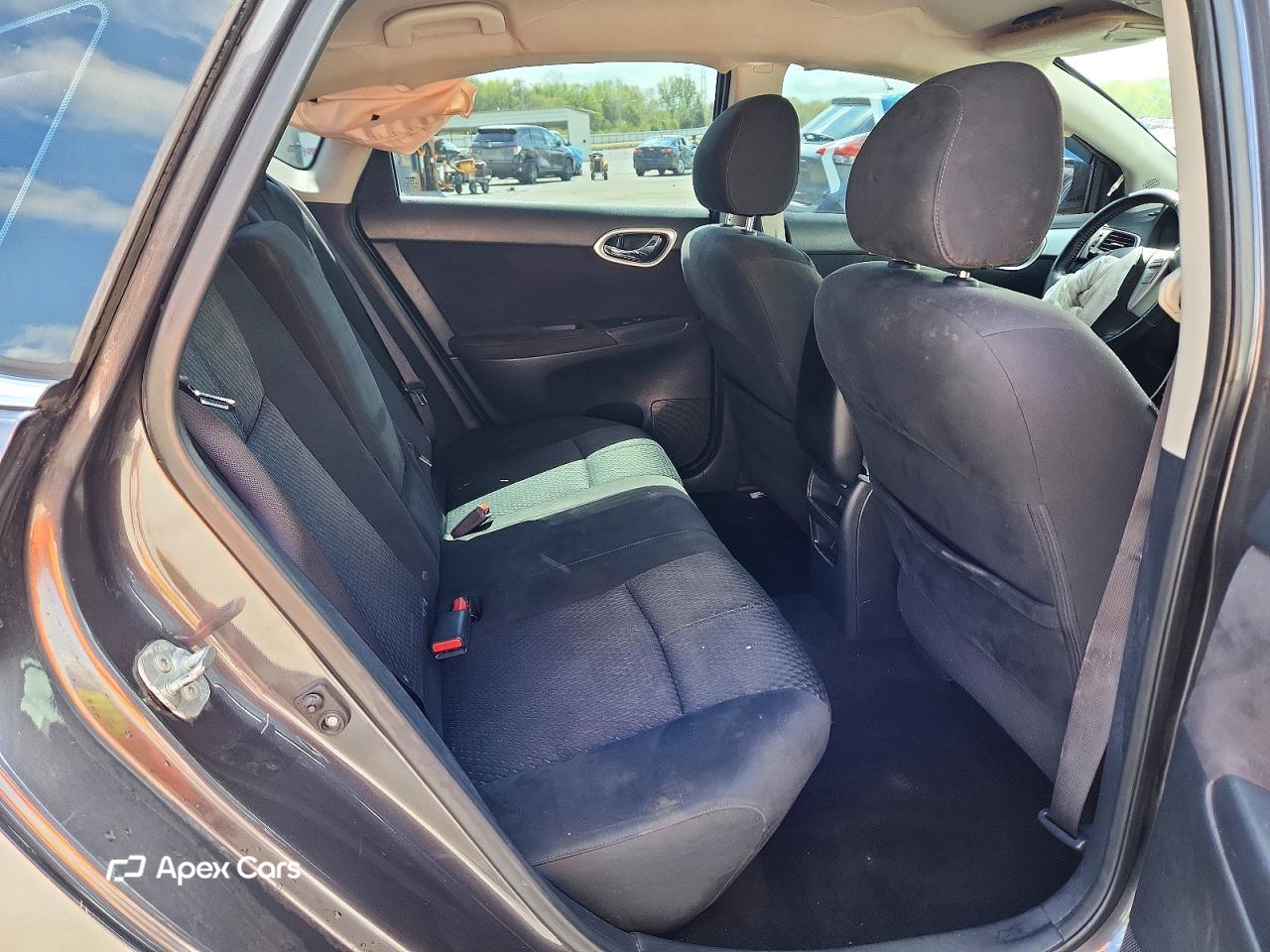 Nissan Sentra 2015