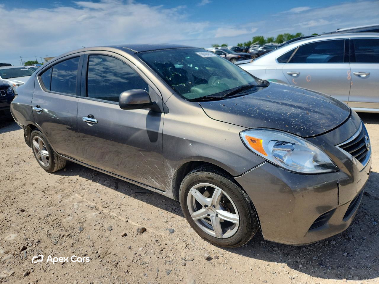 Nissan Versa 2012