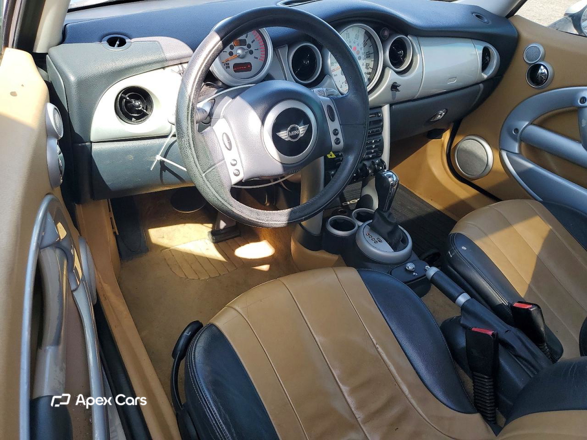 MINI Cooper 2003