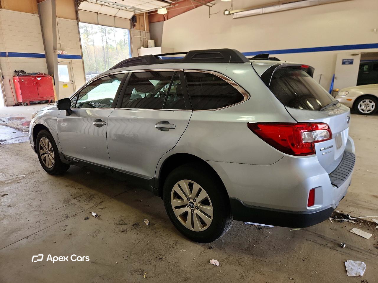 Subaru Outback 2016