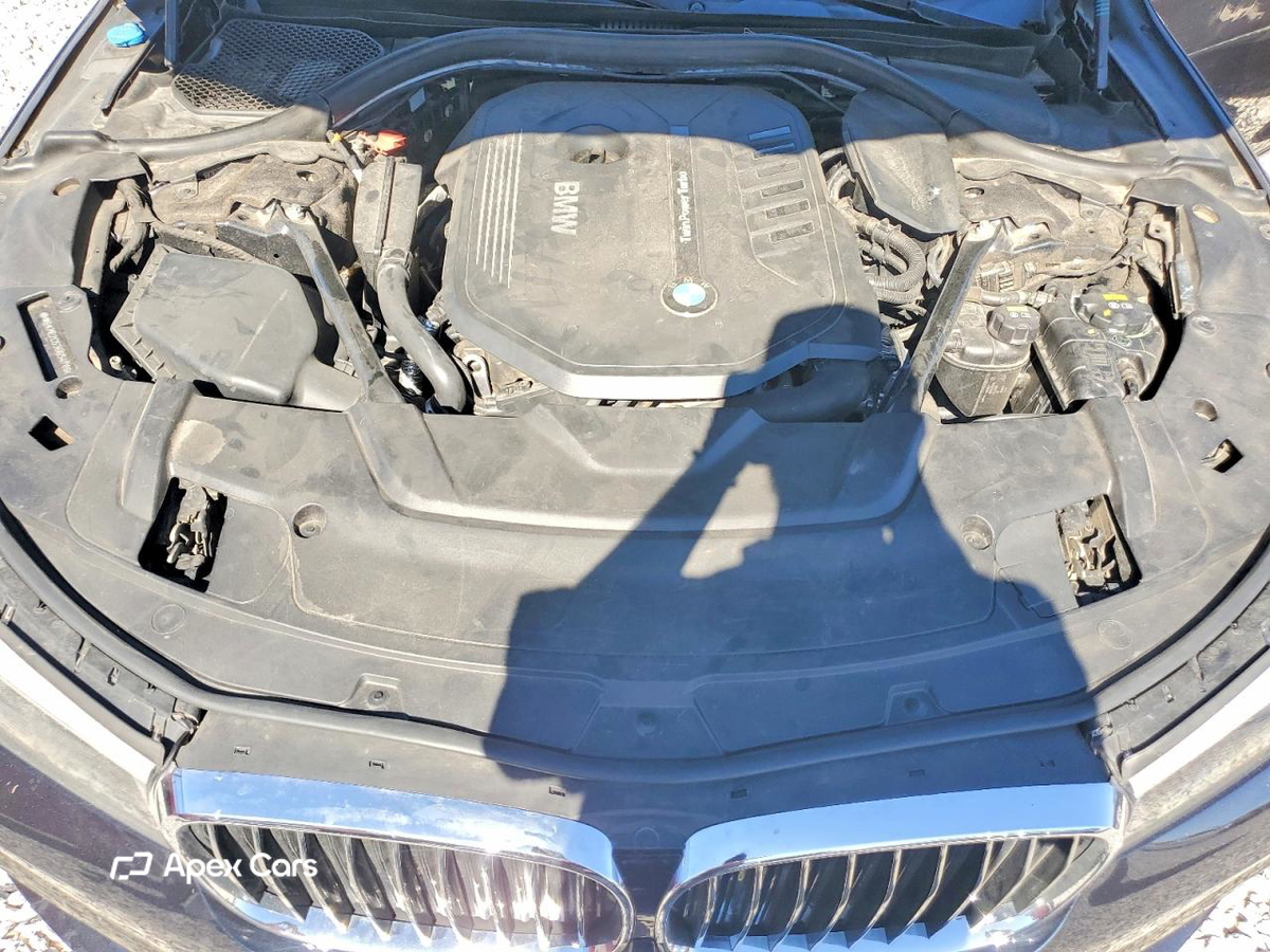 BMW Series 7 2016