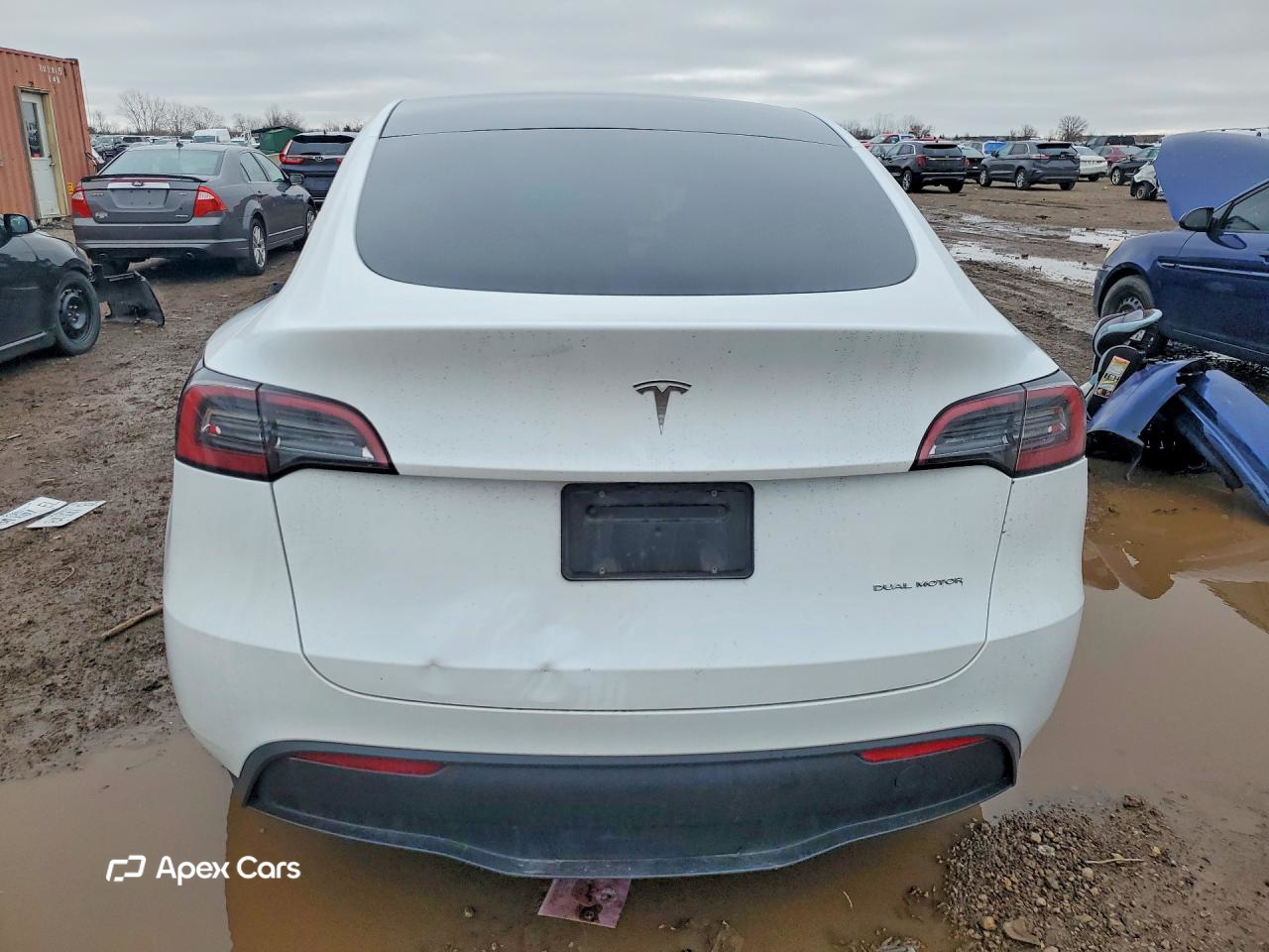 Tesla Model Y 2023