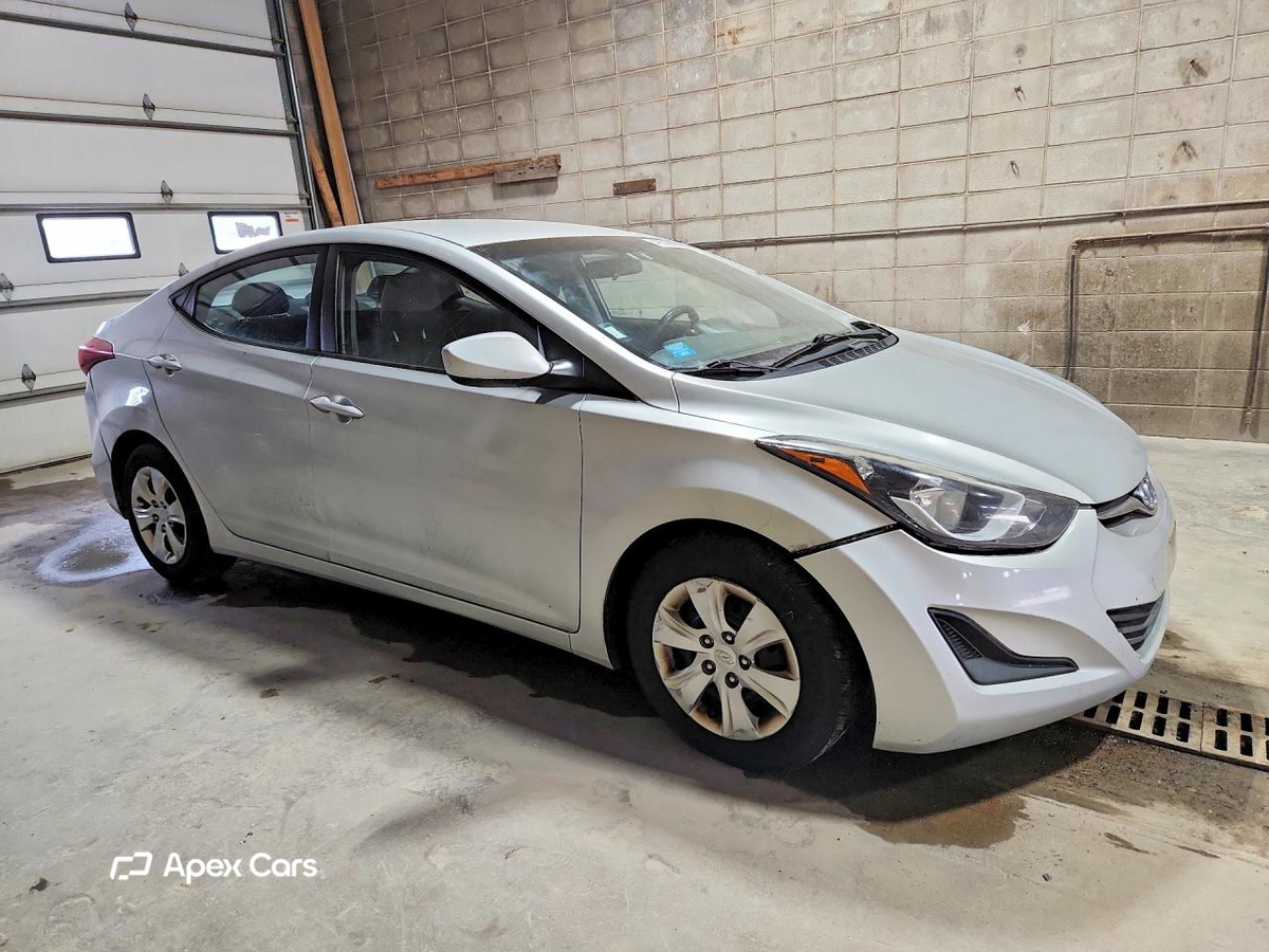 Hyundai Elantra 2016