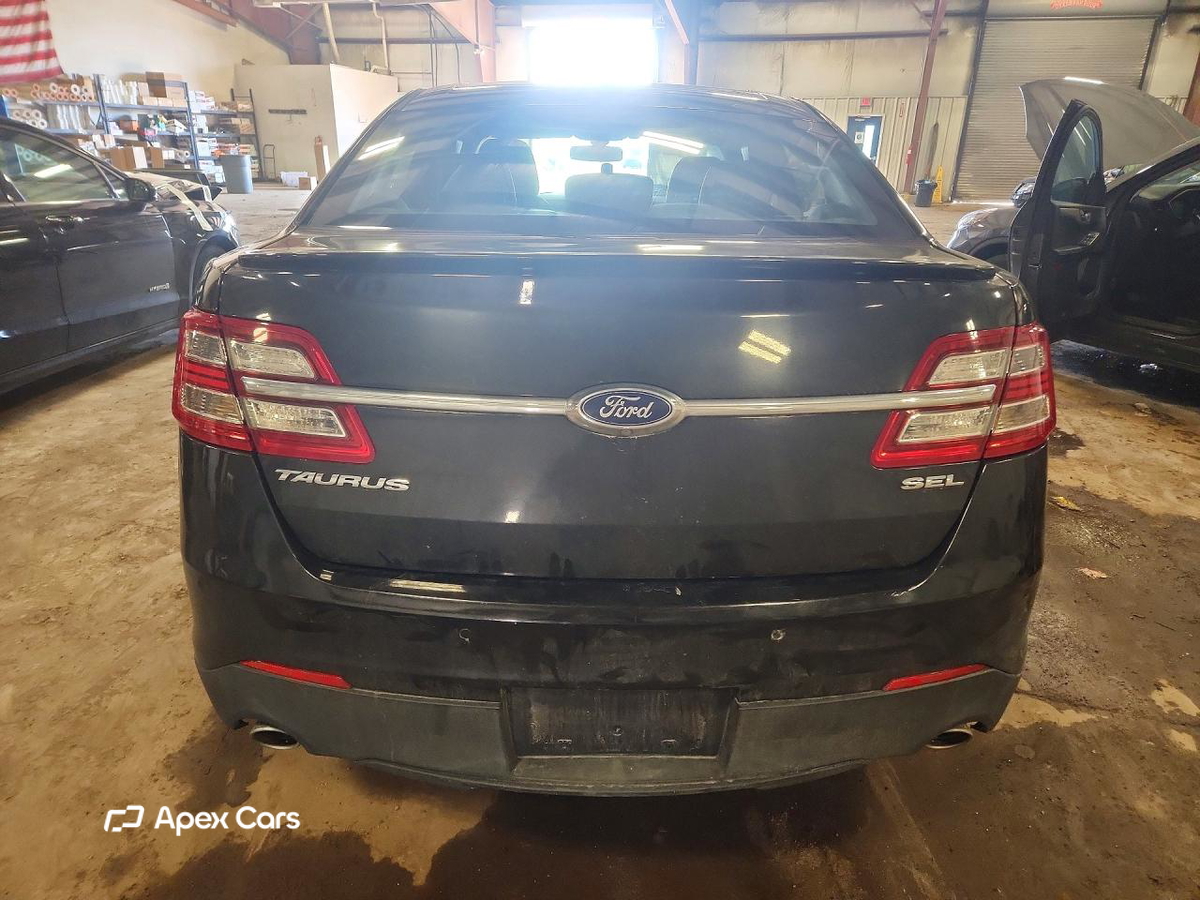 Ford Taurus 2014