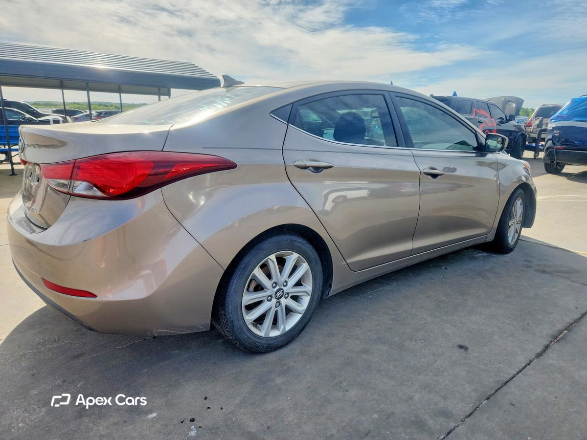 Hyundai Elantra 2015