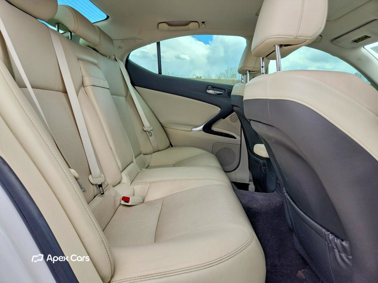 Lexus IS 2012