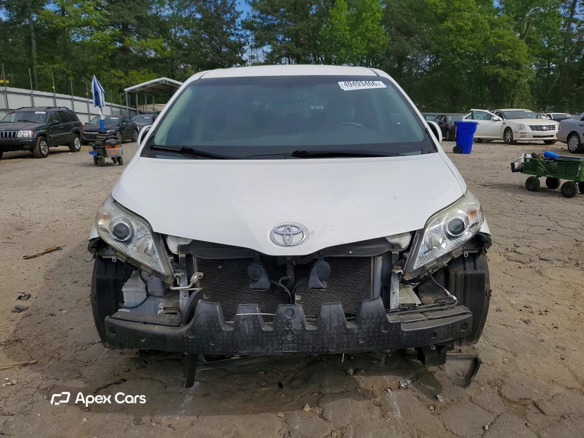 Toyota Sienna 2015