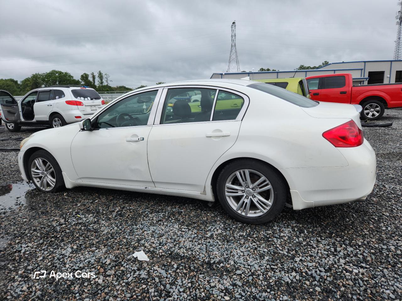 Infiniti G 2013