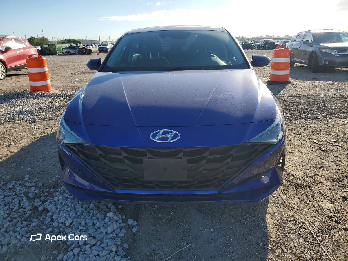 Hyundai Elantra 2023