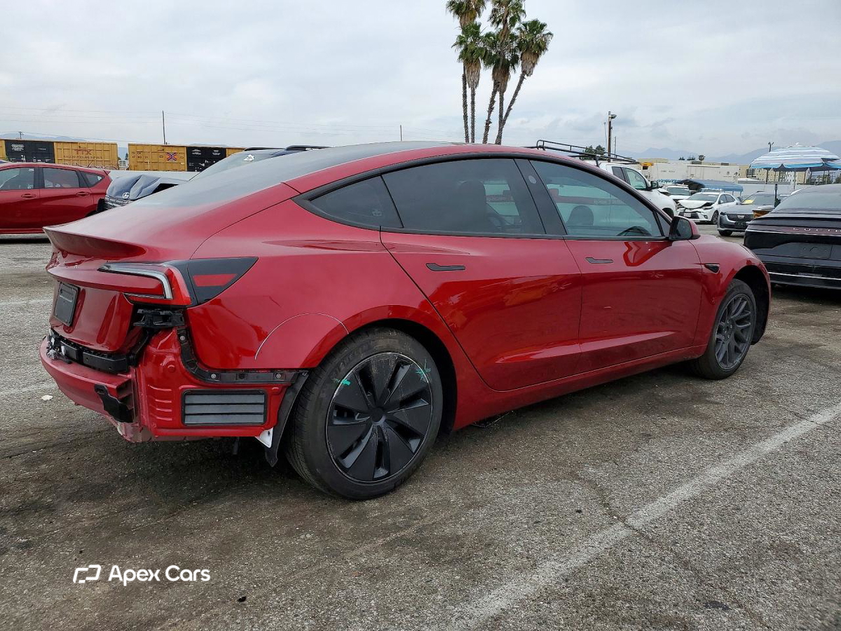 Tesla Model 3 2025