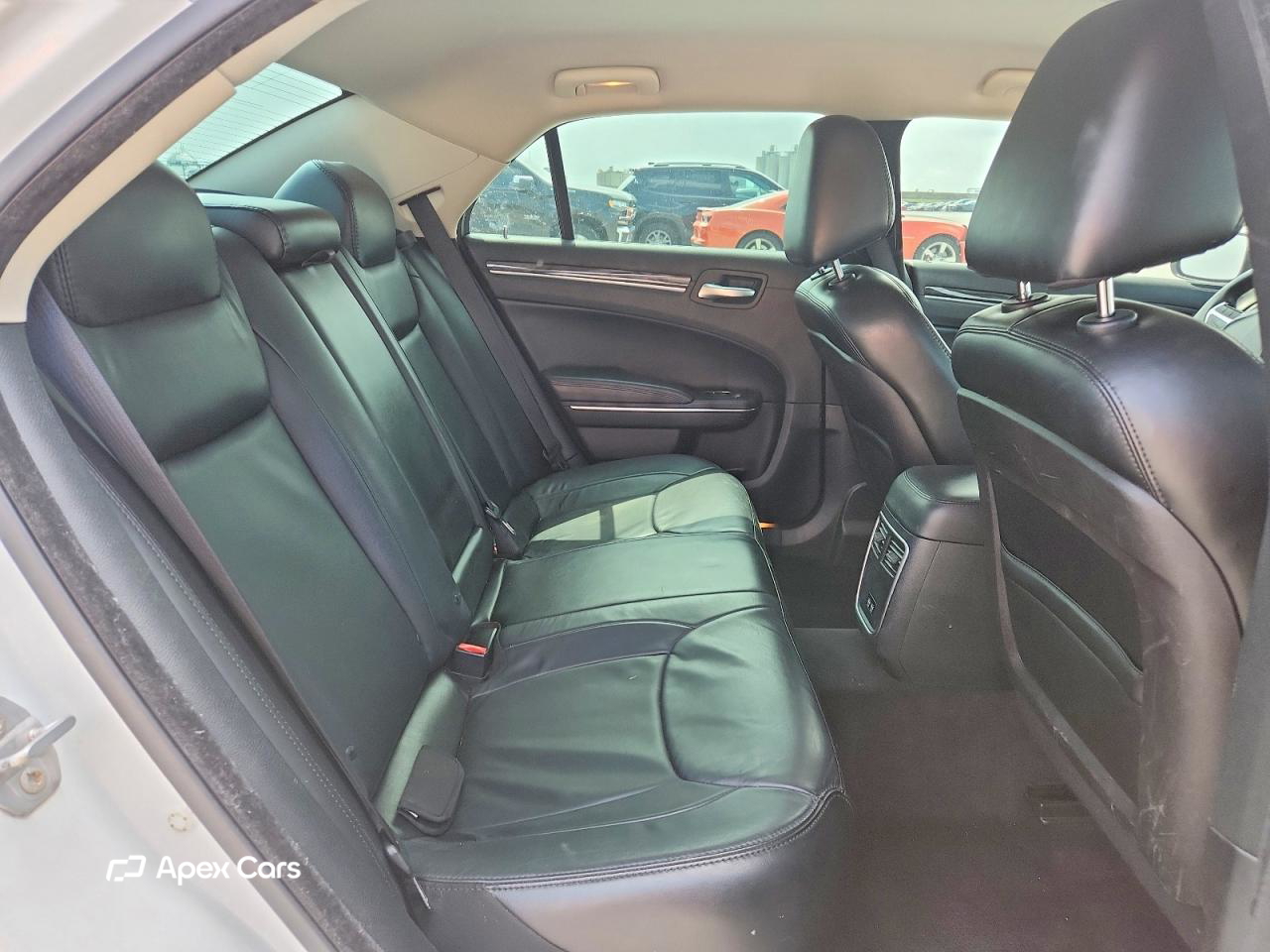 Chrysler 300 2016