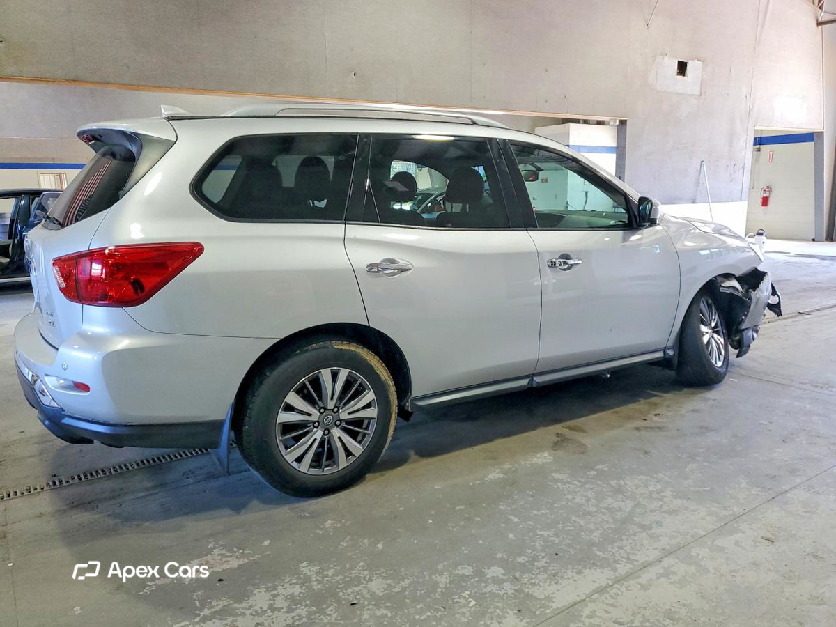 Nissan Pathfinder 2019